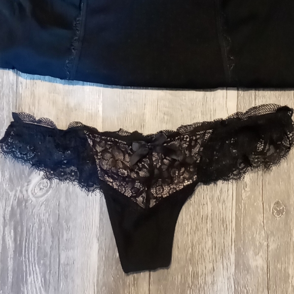 Lingerie - Picture 5 of 5